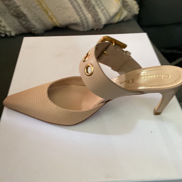 Sell shoes - Picture 4 of 4